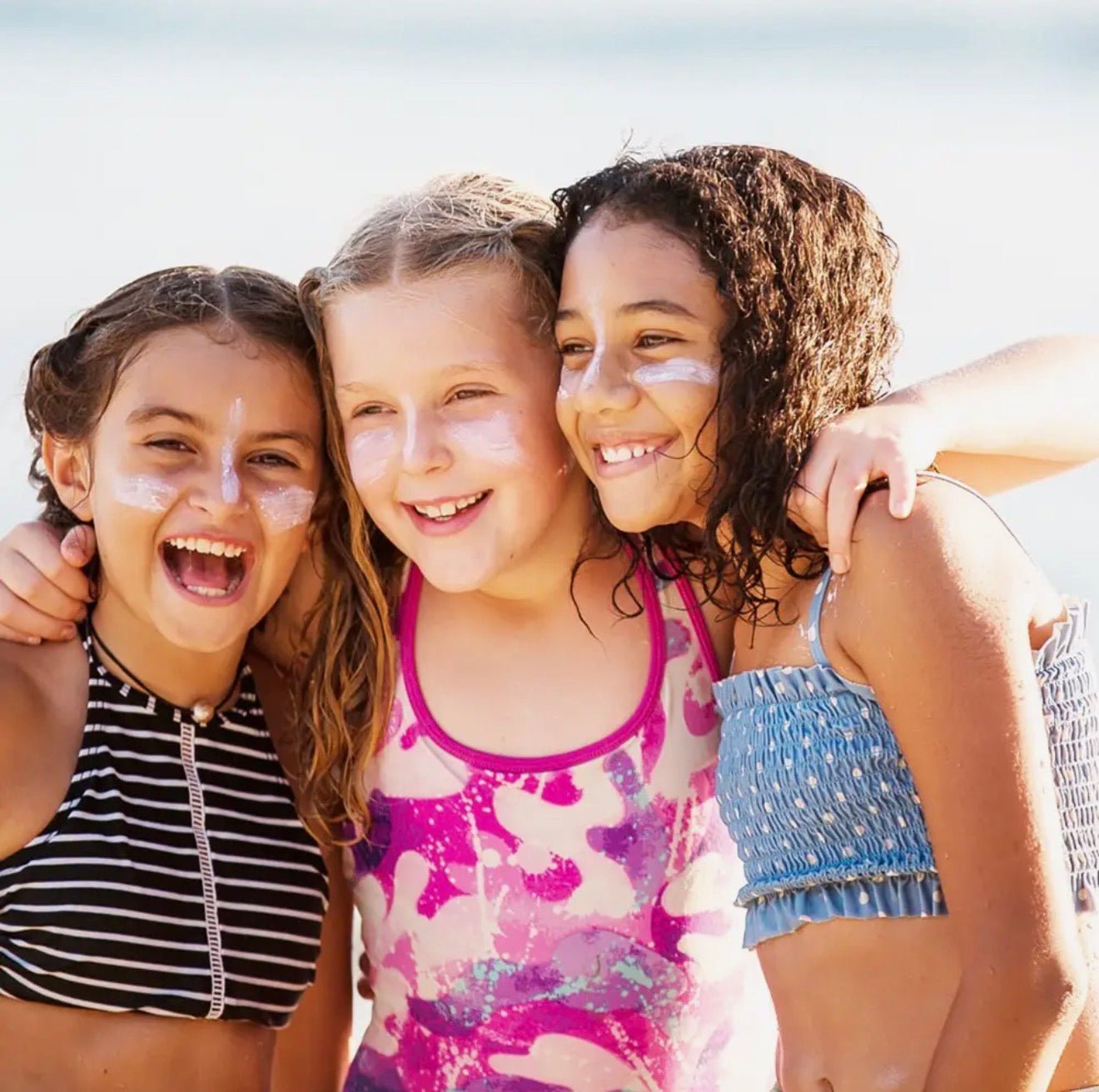 Suntribe økologisk mineralsk solcreme til babyer og børn SPF 30 - GlowNordi