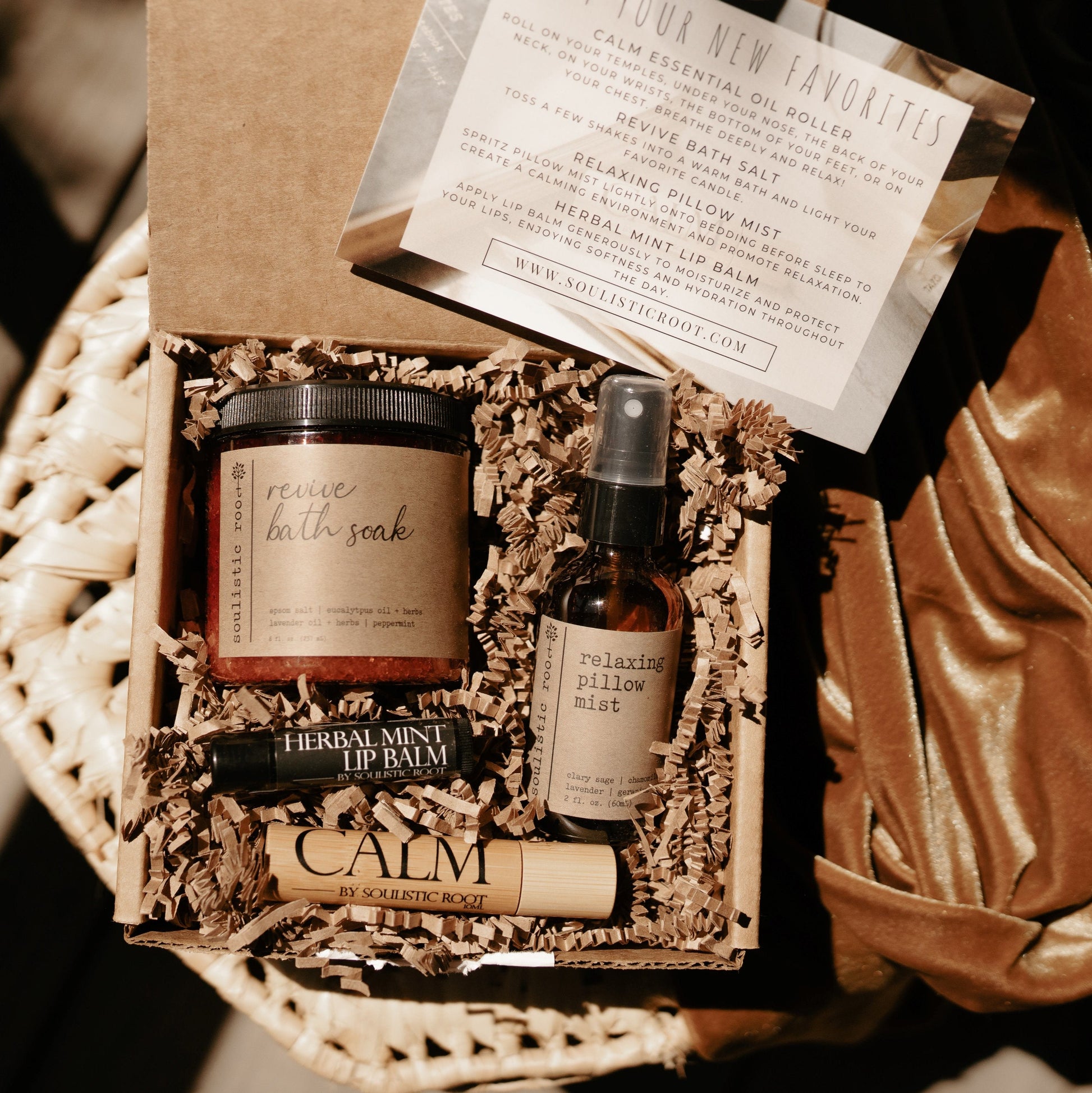 Luksus gaveeske med naturlige oljer og badesalt - GlowNordi 