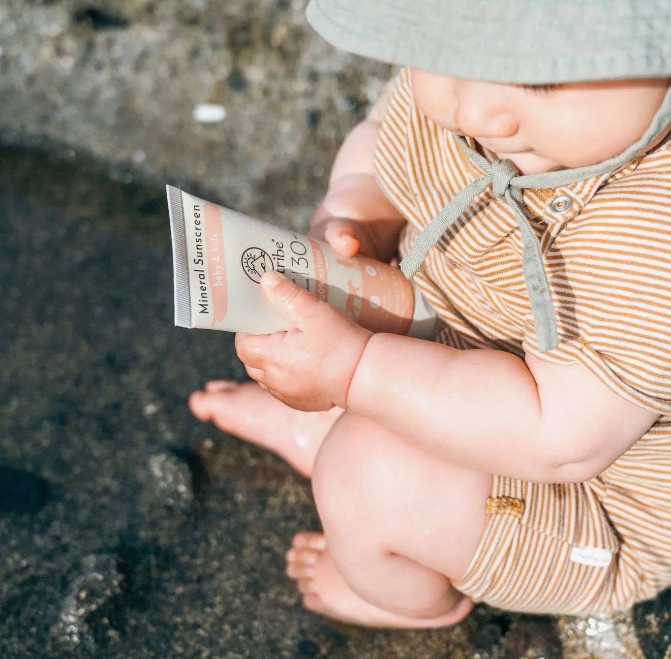 Suntribe økologisk mineralsk solcreme til babyer og børn SPF 30 - GlowNordi