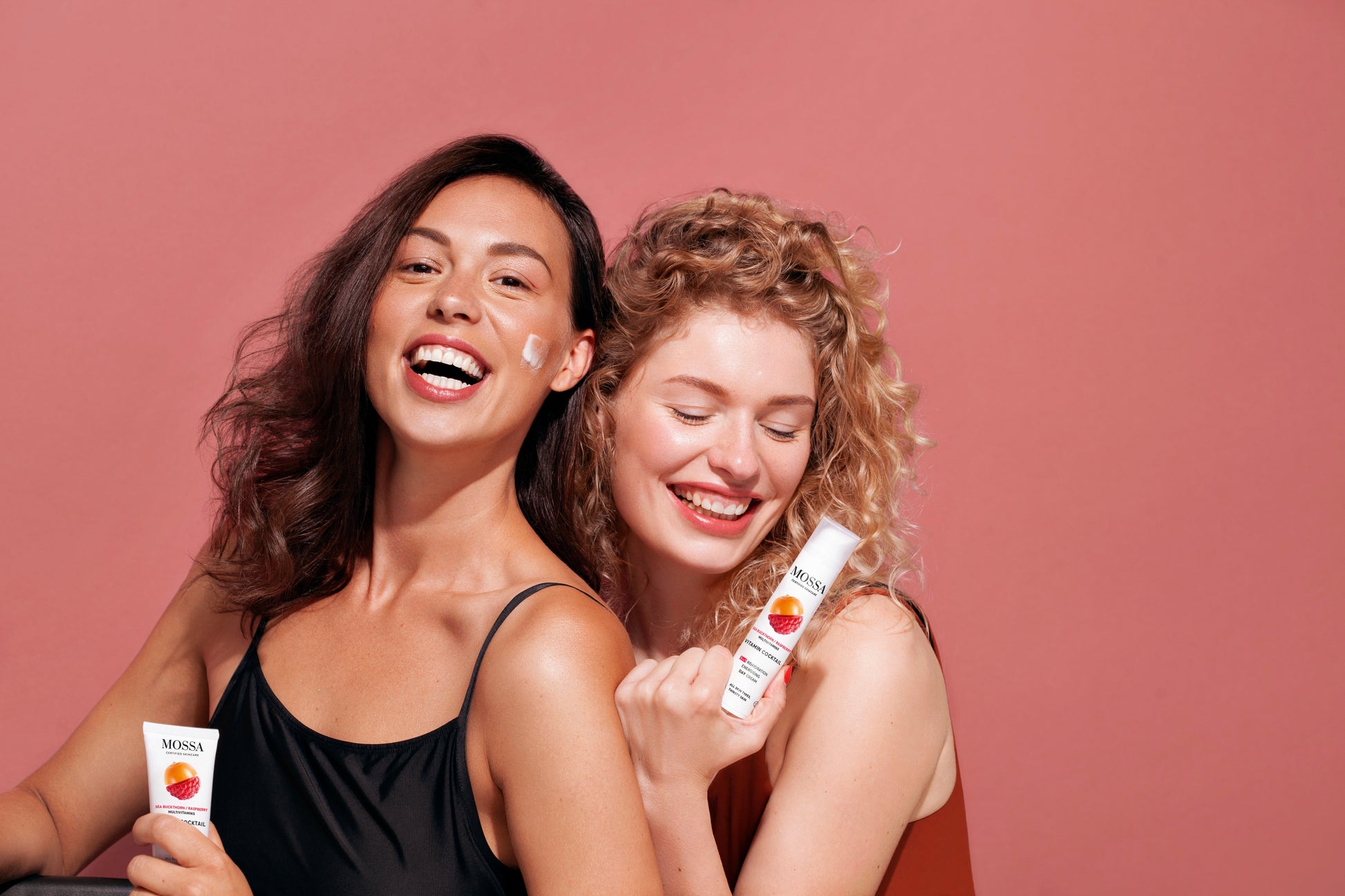 VITAMIN COCKTAIL 5in1 – Oppkvikkende og fuktighetsgivende dagkrem - GlowNordi 